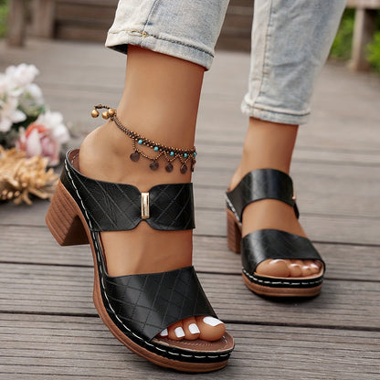 Women's Flat Sandals — product view