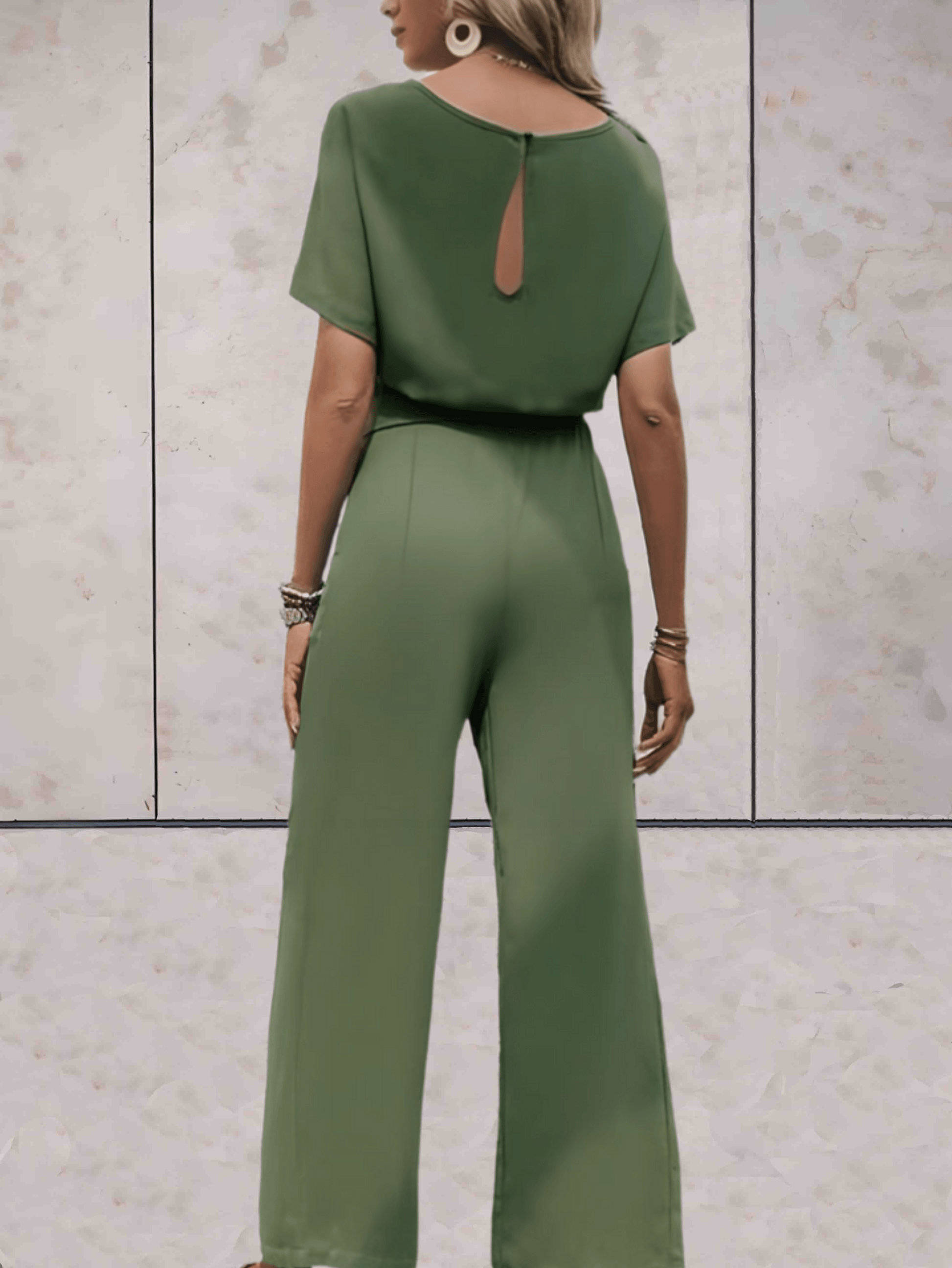 Women's Short Sleeve Two-Piece Casual Set — close-up