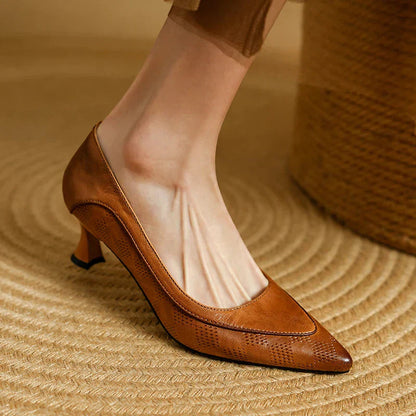 Women's Pointed Toe Kitten Heel Pumps — product view