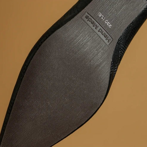 Women's Pointed Toe Kitten Heel Pumps — product view