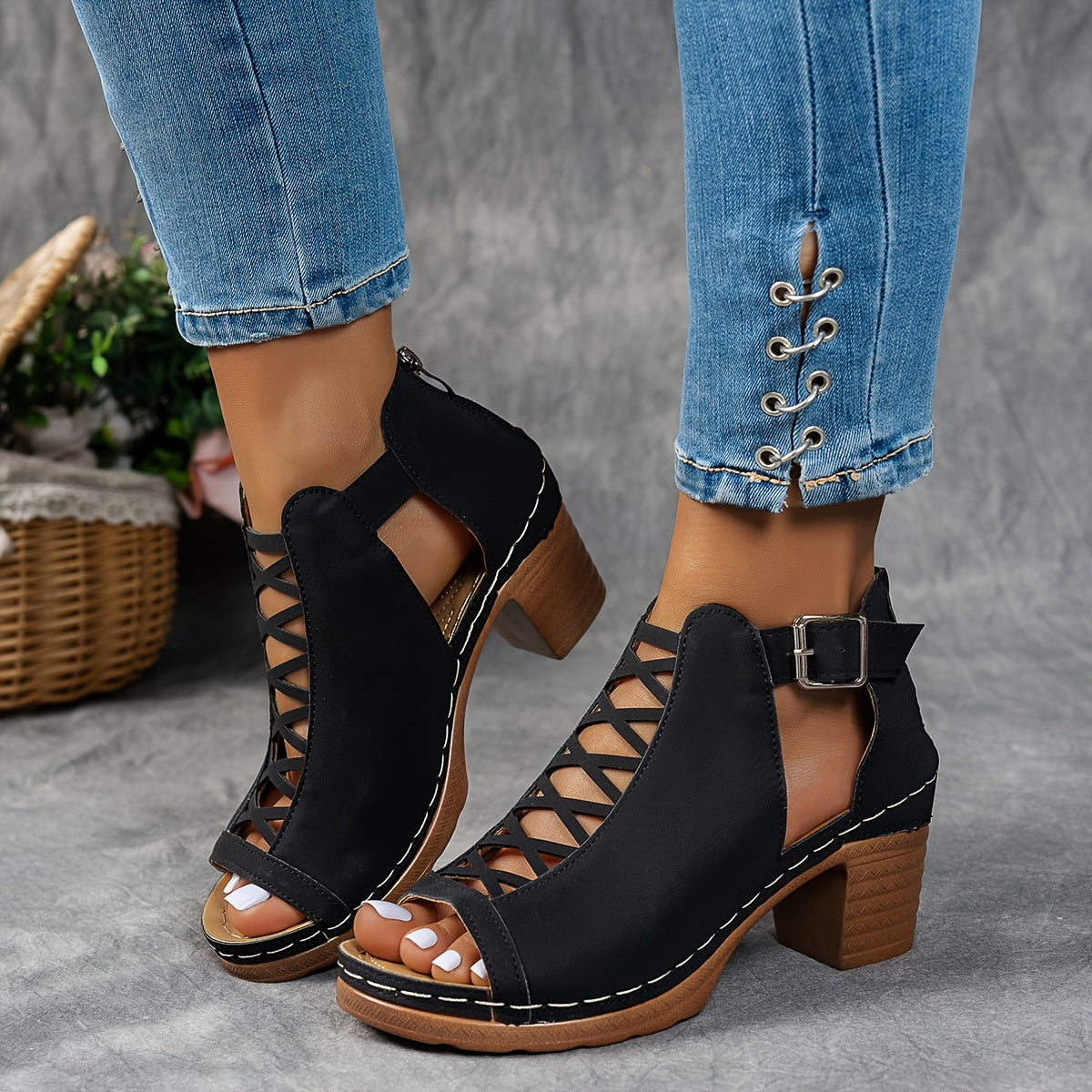 Women's Lattice Heel Adjustable Sandals — product view