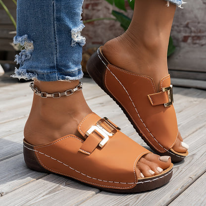Women's Cushioned Strap Sandals — close-up