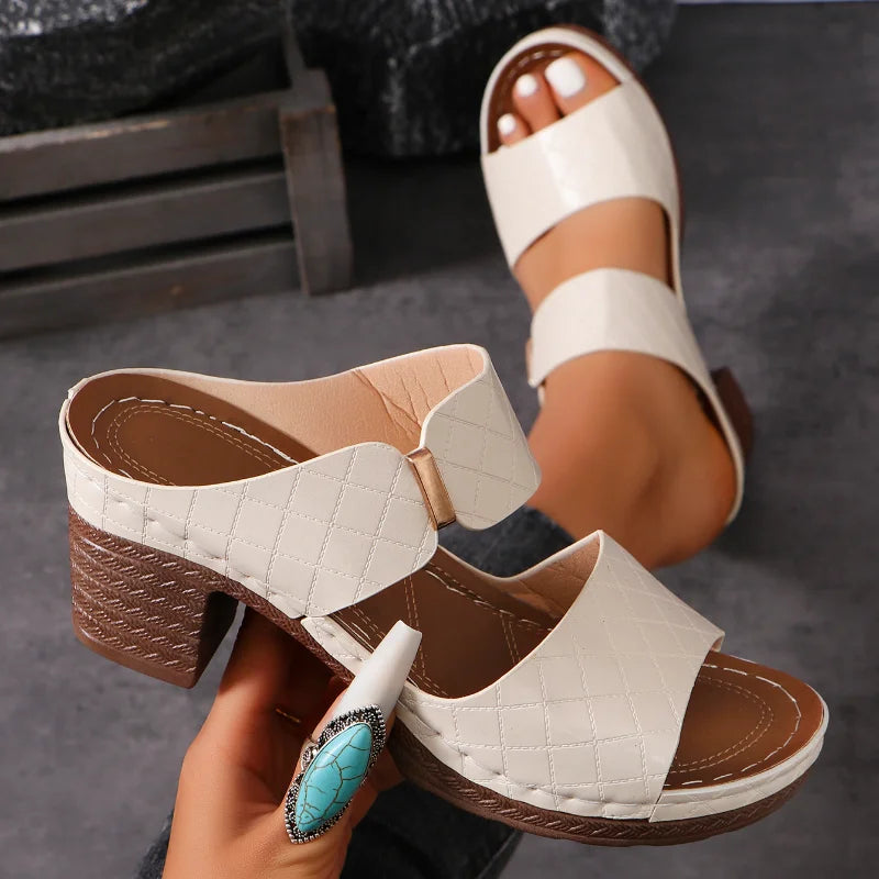 Women's Arch Support Block Heel Flat Sandals — close-up