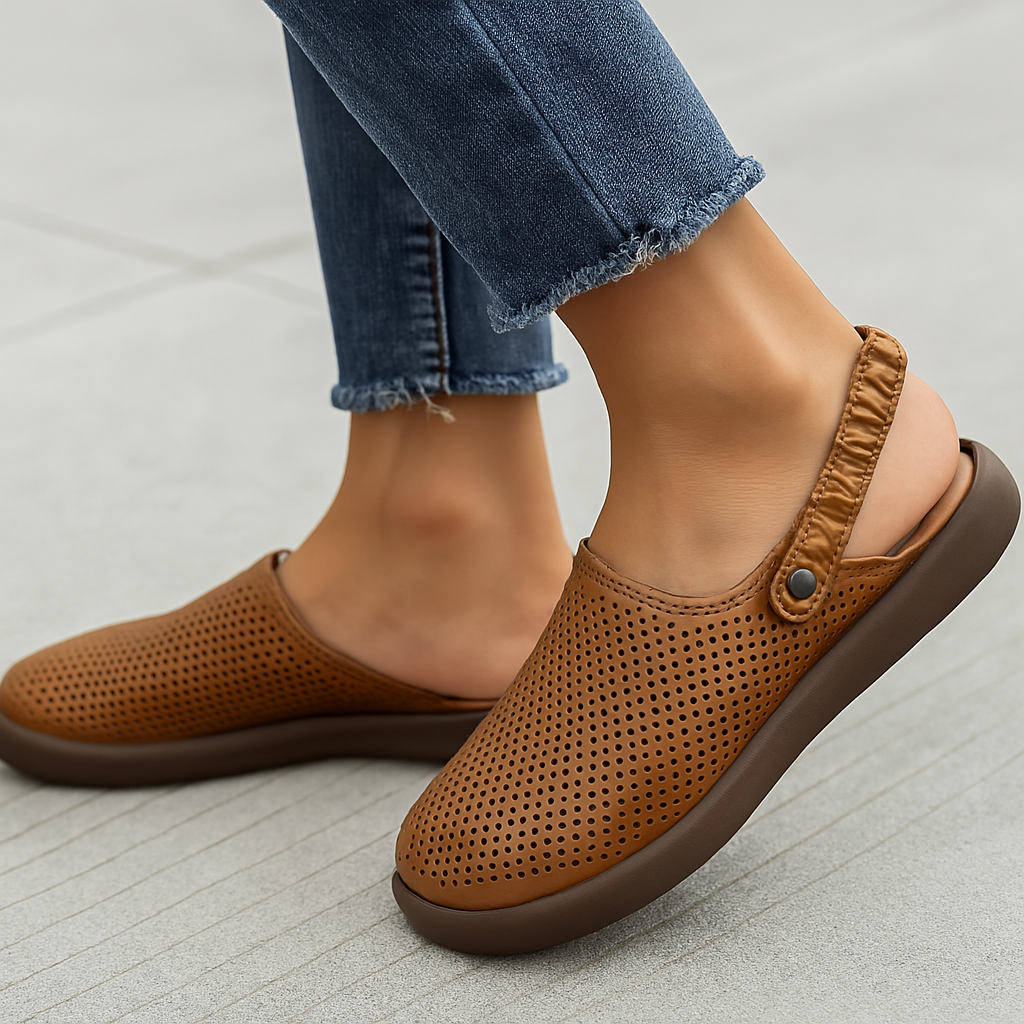 Women's Cushioned Flat Sandals — detail view