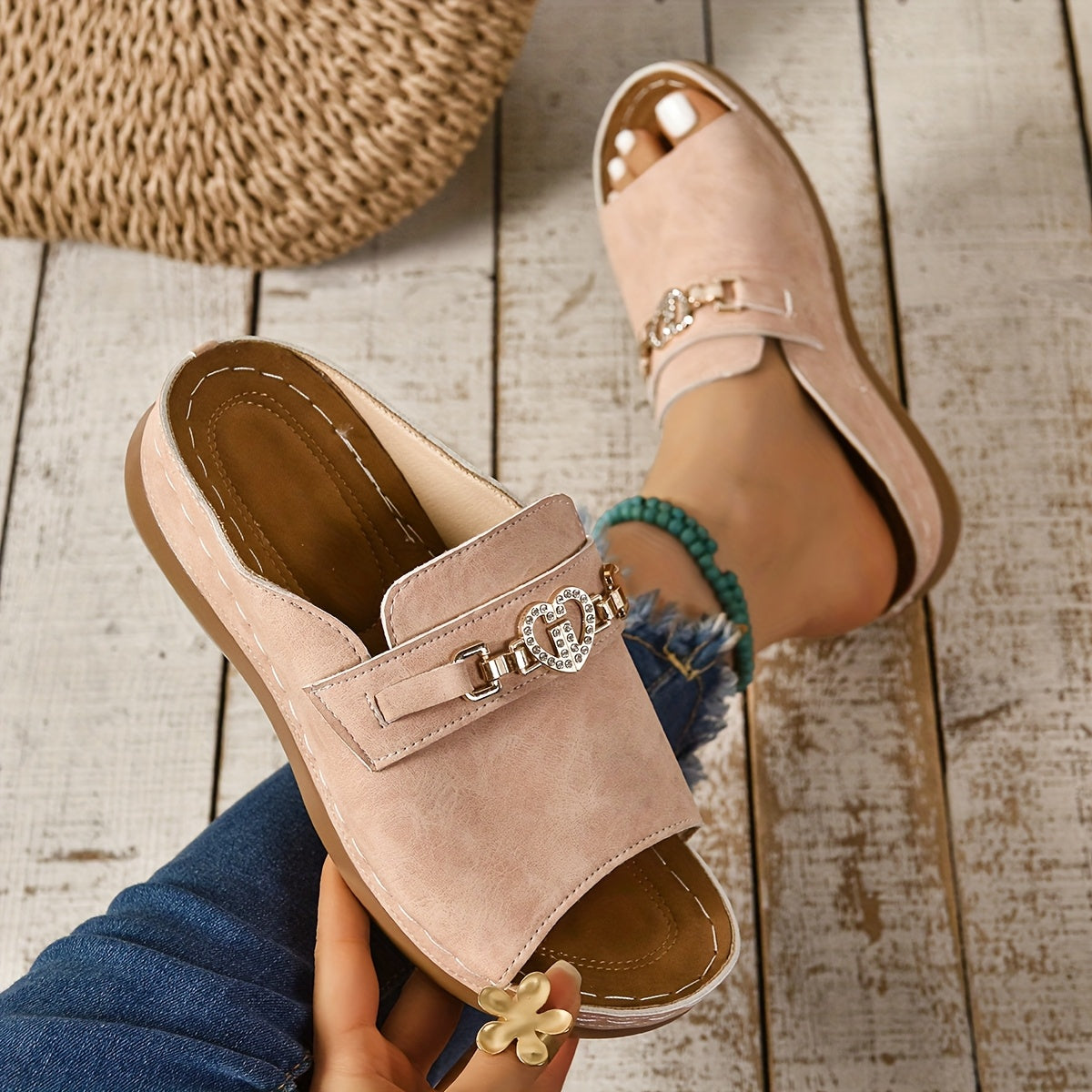 Women's Adjustable Flat Sandals — product view