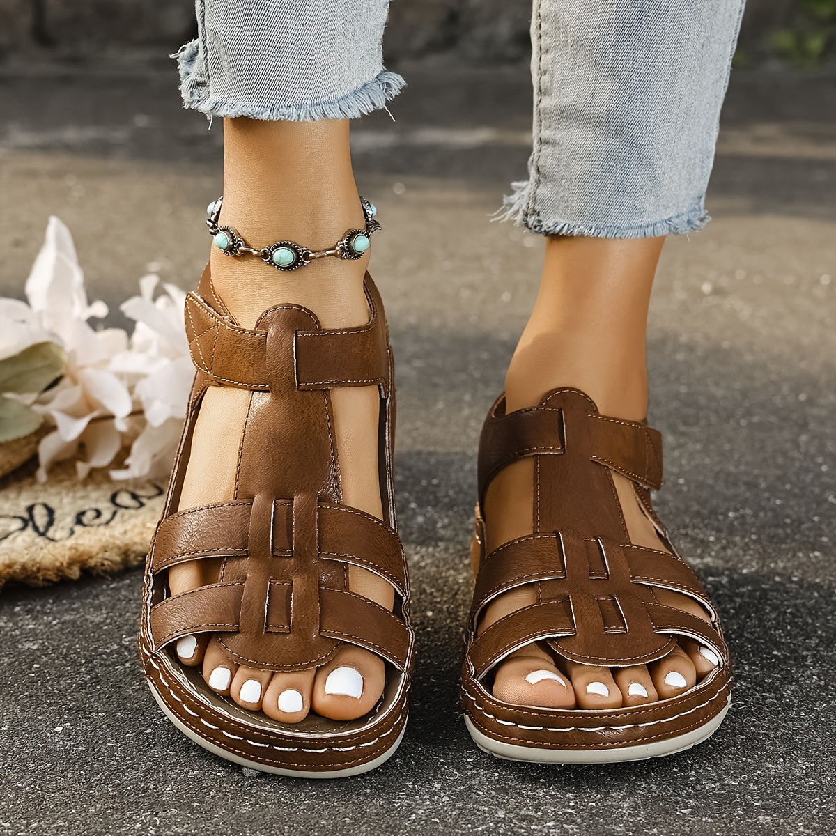 Women's Flat Sandals — close-up