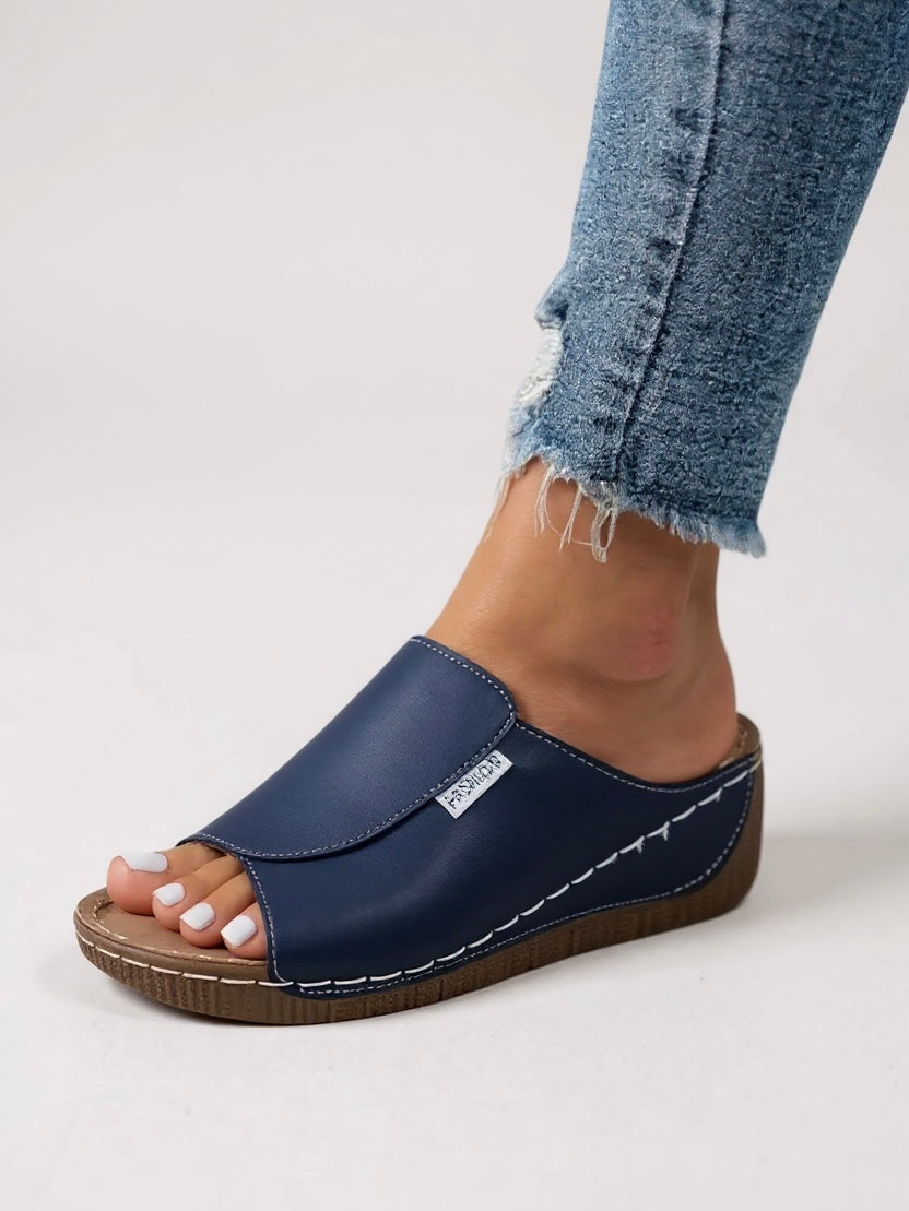 Women's Platform Cushioned Slides — detail view