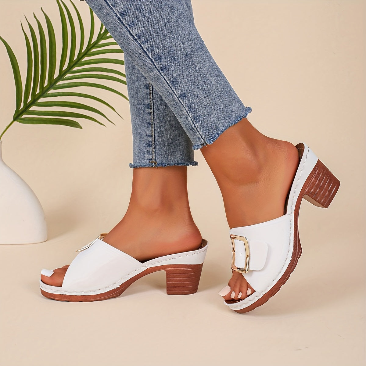 Women's Flat Strap Sandals — detail view