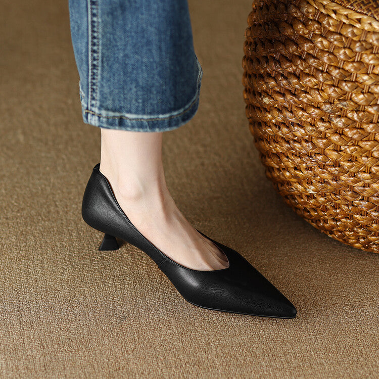Women's Kitten Heel Pointed Toe Pumps — close-up