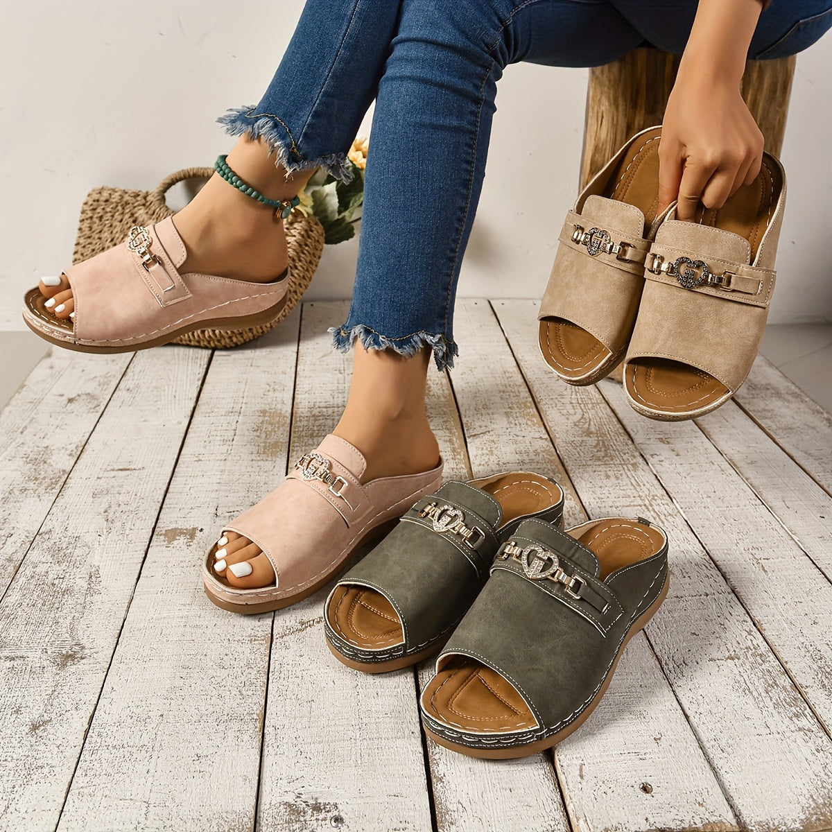 Women's Adjustable Flat Sandals — product view