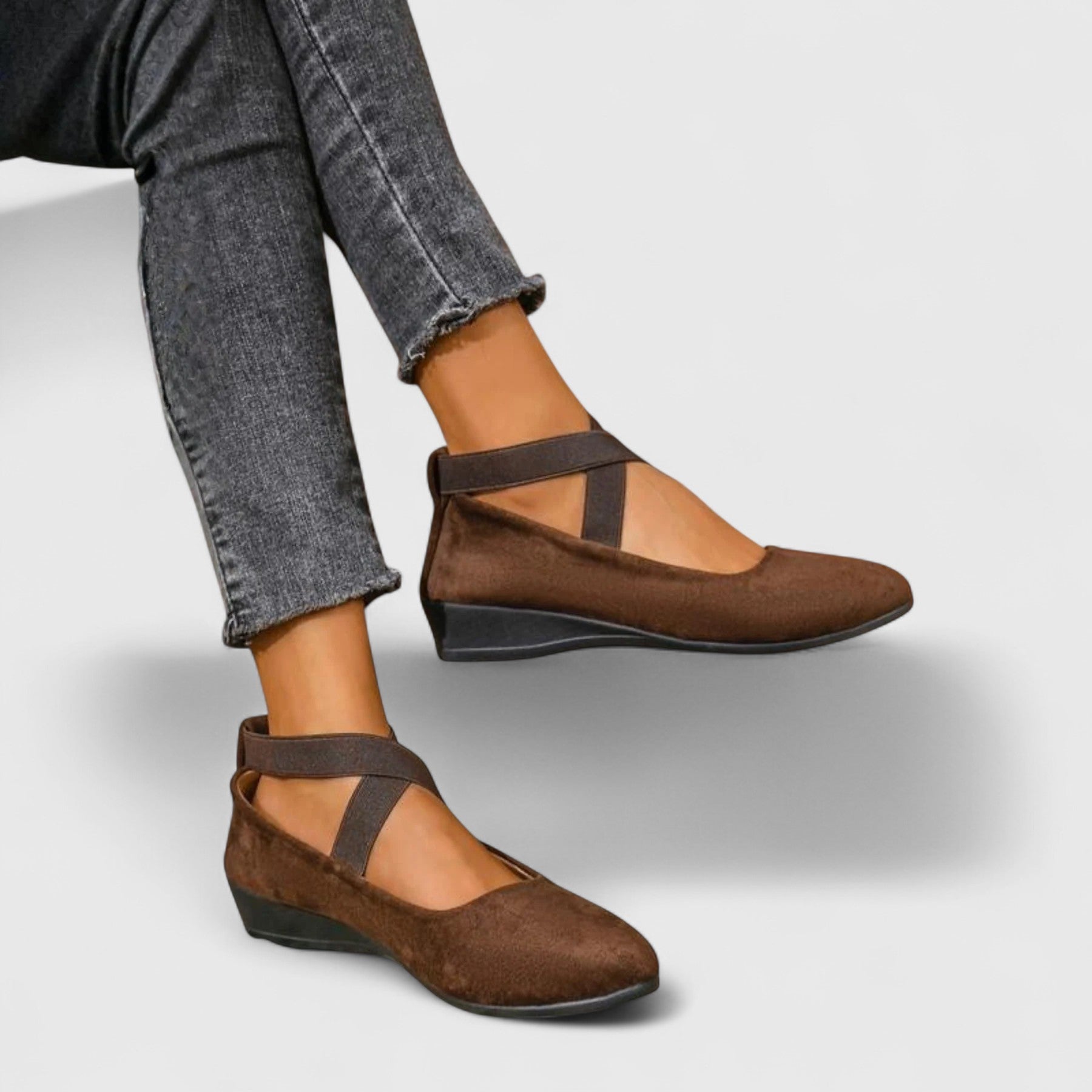 Women's Orthopedic Everyday Shoes — detail view