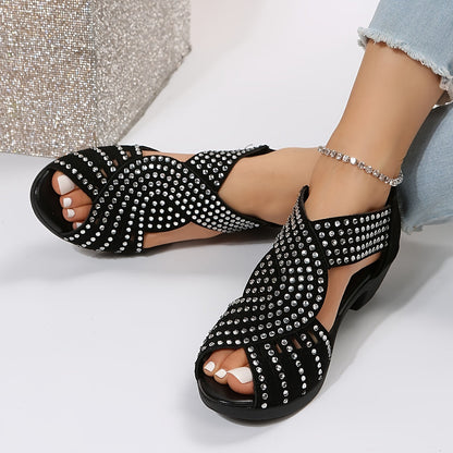 Women's Adjustable Flat Sandals — detail view