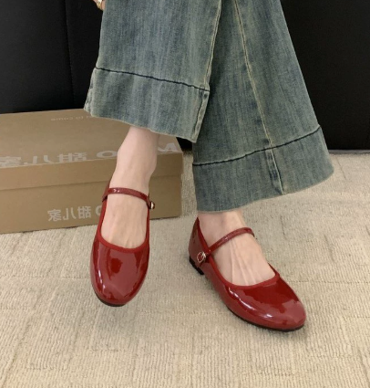 Women's Patent Mary Jane Low Block Heel Shoes — product view