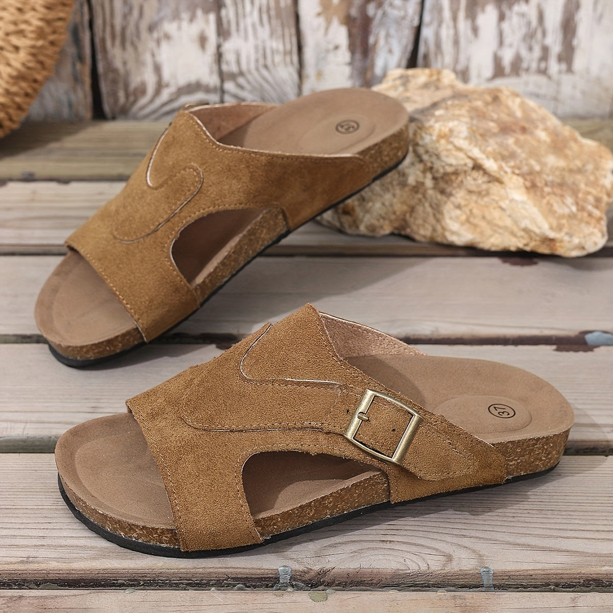 Women's Flat Sandals — close-up