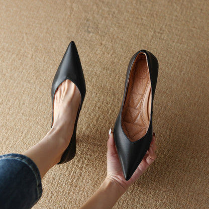 Women's Kitten Heel Pointed Toe Pumps — product view