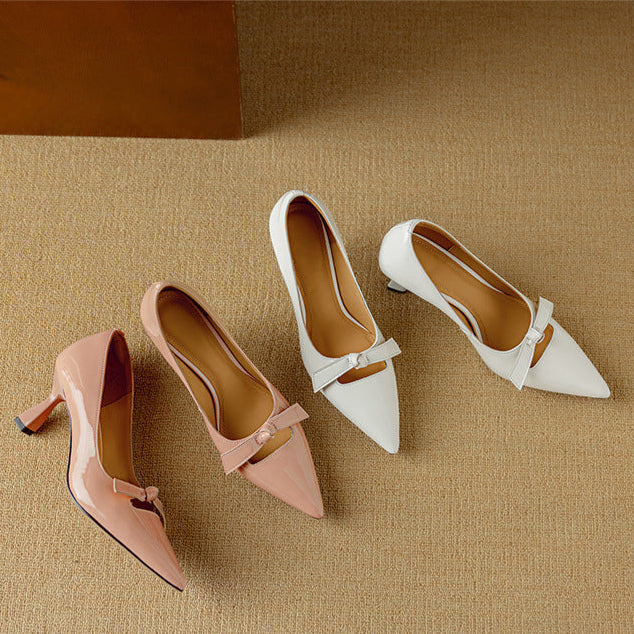 Women's Bow Pointed-Toe Kitten Heel Pumps — detail view