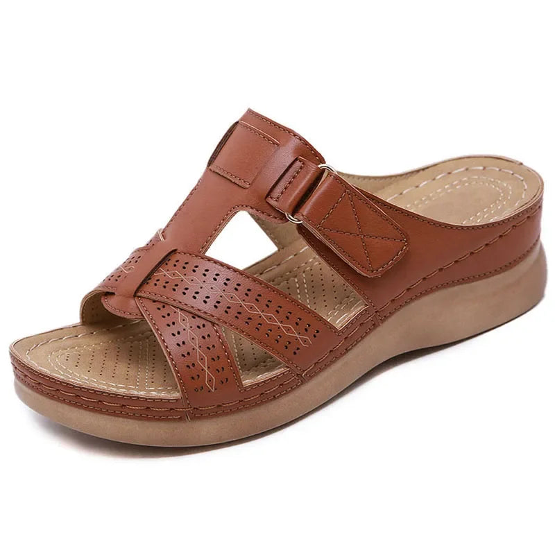 Women's Strappy Flat Sandals — close-up